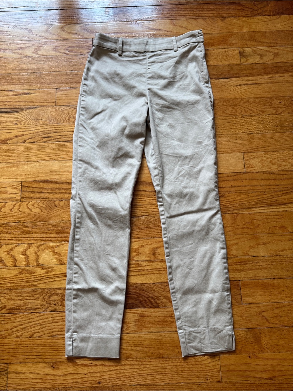 H&M Skinny Fit Dress Pants Size 4 Khaki